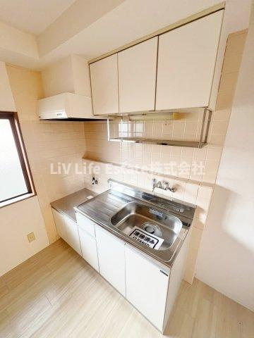 モンシャトー小金井成和のキッチン