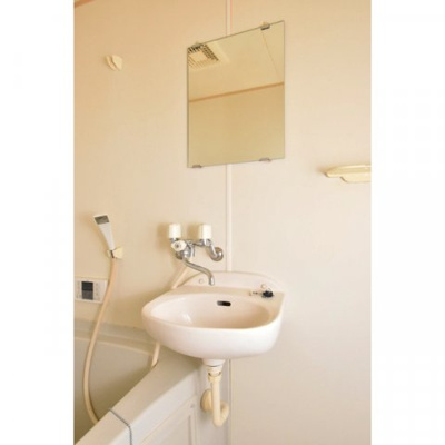 【洗面所】 | ロイヤルハイツE棟 | 使いやすい洗面所です