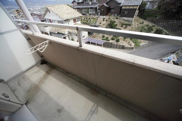 コンフォートヒルNOVAのバルコニー