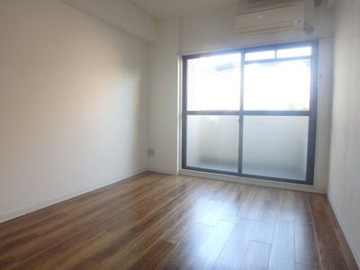 【居間・リビング】 | フォンテーヌブロー | ゆったり過ごせる居間です