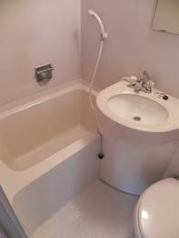 DETOM-1室町二条の浴室