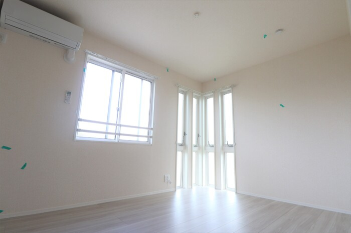 Sunny Hills B棟の居間・リビング