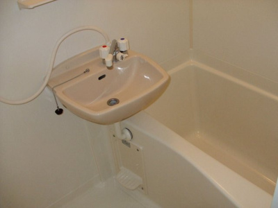 【洗面所】 | カーサ・クラーラ吉塚 | 別号室の写真になります。現況優先。