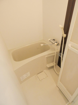 【浴室】 | Rafstyle香椎 | 別号室の写真になります。現況優先。