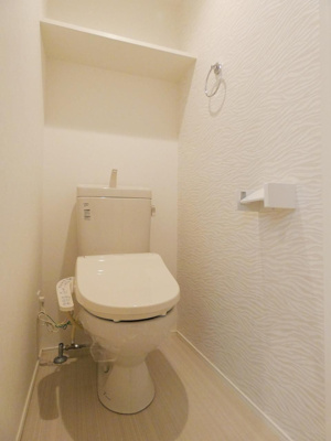 【トイレ】 | Rafstyle香椎 | 別号室の写真になります。現況優先。