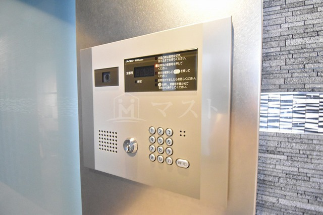 スワンズ谷町セントシティのエントランス