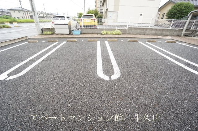 リリーフの駐車場|駐車場