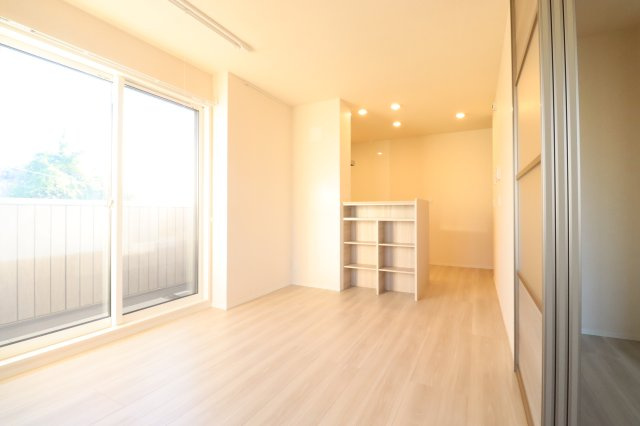 Sunny Hills B棟の居間・リビング|前回募集時の写真です。現況優先