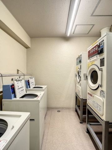 ダイアパレス新宿1丁目のその他共用部分|コインランドリー完備