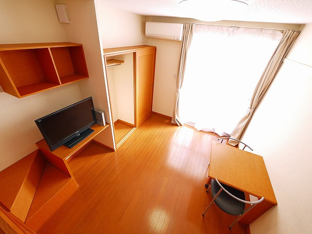 レオパレス和（西九条町）の寝室|ゆとりの広さです