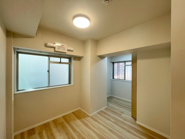 【洋室】 | シーザーレジデンス高崎　4F