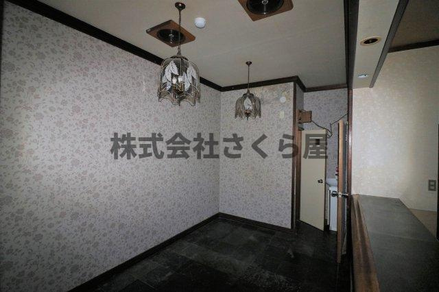 南銀座名店街の内装