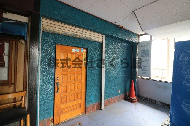 南銀座名店街の玄関