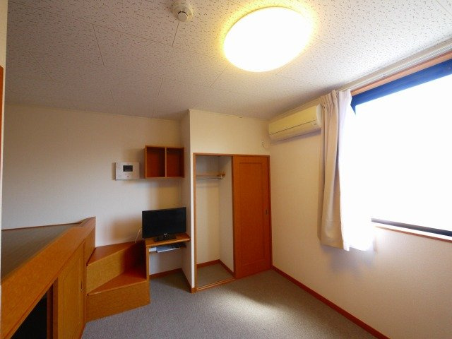 レオパレスプランタの洋室