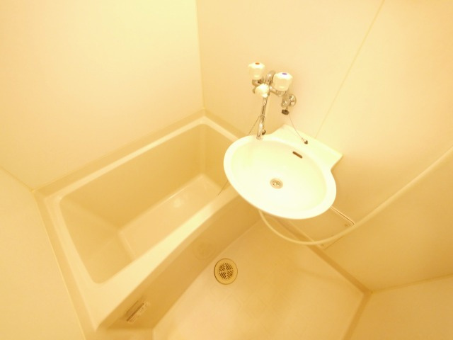 レオパレスプランタの浴室