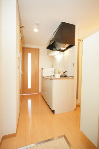 シャトレカルム烏丸鞍馬口の玄関|玄関→居室