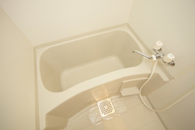 シャトレカルム烏丸鞍馬口の浴室|207号室