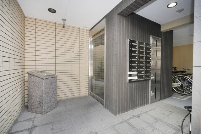 シャトレカルム烏丸鞍馬口のエントランス