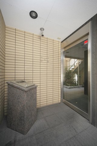 シャトレカルム烏丸鞍馬口のエントランス