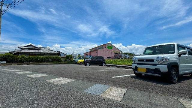 本町ハイツの駐車場