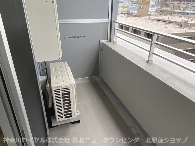 【バルコニー】
