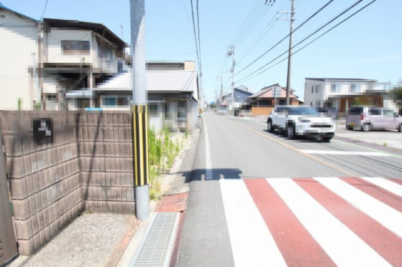 南国市立田　建築条件付き　売土地の前面道路含む現地写真