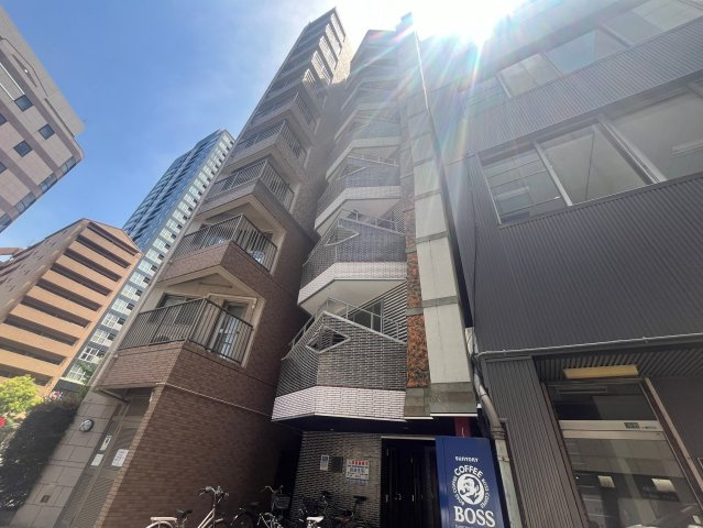 Alice Theater Shipの外観|落ち着いた雰囲気の外観です