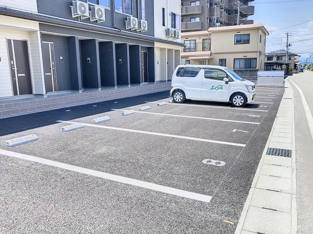 Lumosの駐車場