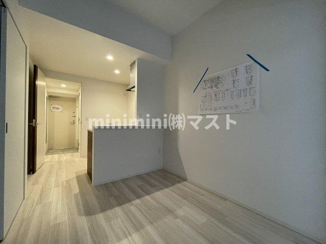セレニテ難波ミラク壱番館の洋室|お部屋によってカラーリングが異なります。