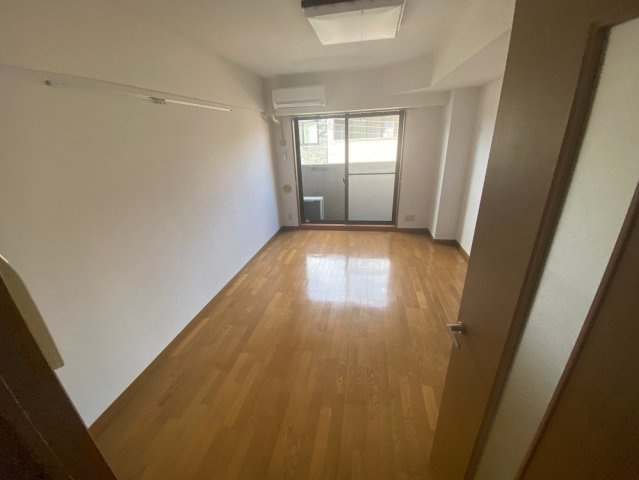 グランピーノ妙典の洋室