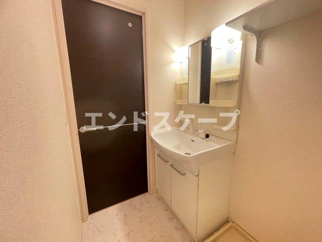 ロイヤルガーデン藤川の洗面所|高崎、前橋、伊勢崎エリアのお部屋探しはエンドスケープまで！お客様の理想お聞かせ下さい♪