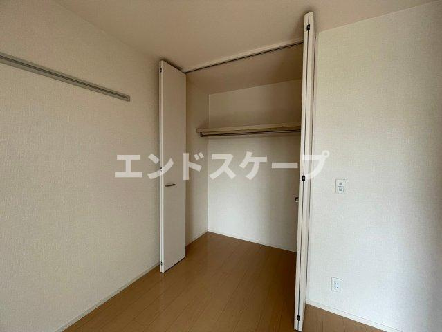 ロイヤルガーデン藤川の収納|高崎、前橋、伊勢崎エリアのお部屋探しはエンドスケープまで！お客様の理想お聞かせ下さい♪