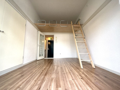 ※照明は設備ではありません。