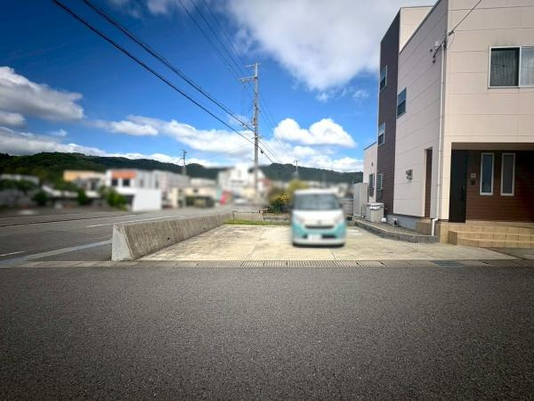 岩出市西安上　中古戸建の駐車場