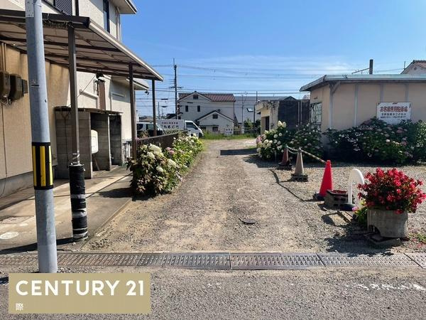 和歌山市西庄　中古戸建・土地セット売りの前面道路含む現地写真|【土地】