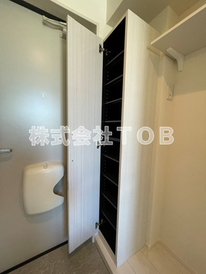 【その他】 | ハーモニーテラス上高井戸Ⅳ | 姿見付きシューズBOX