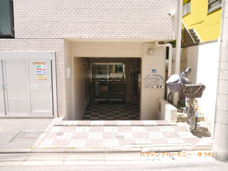 【エントランス】