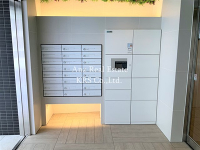 【その他共用部分】 | BRAVE北浜 | 大切な荷物の受け取りに便利な宅配ボックス設置！