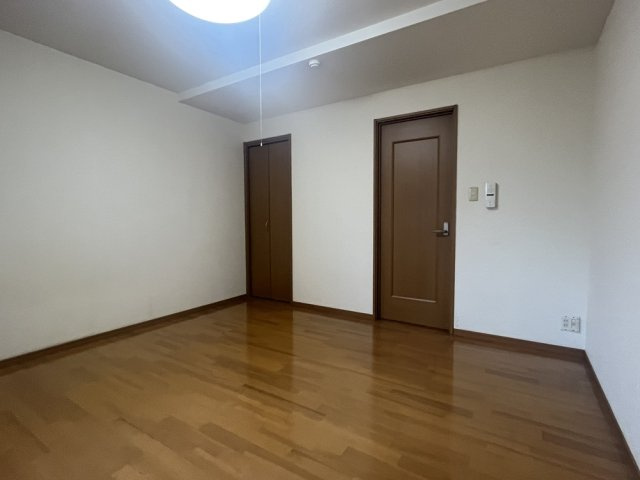 ユウ・スカイハイツの居間・リビング