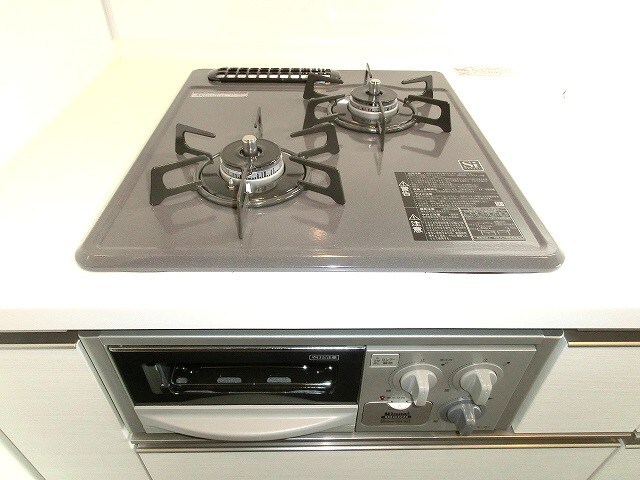 ParkAxis東上野の設備|パークアクシス東上野のグリル付きガス２口システムキッチン