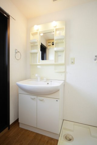 プレステージ弐番館の洗面所