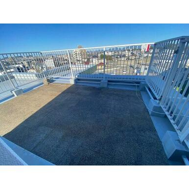 【バルコニー】 | クローバー花畑ガーデン