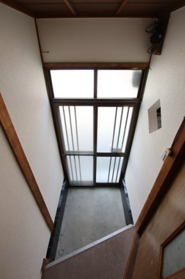 【玄関】 | 堺市東区引野町3-133-11テラス