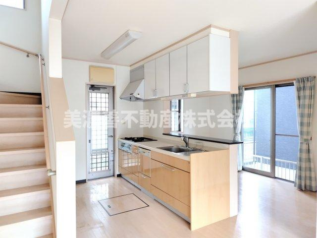 ６３３２５　岐阜市岩崎中古戸建てのキッチン