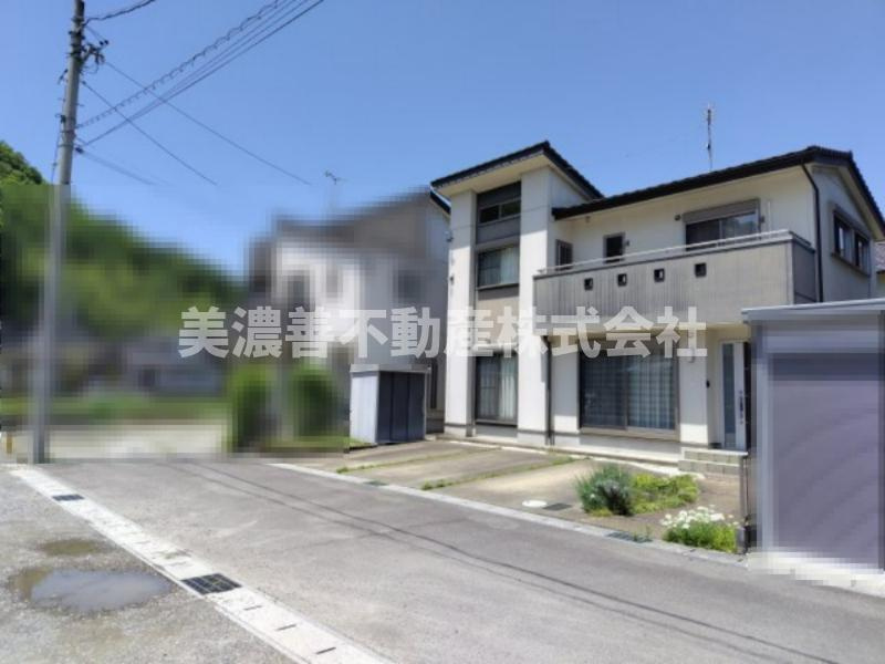 ６３３２５　岐阜市岩崎中古戸建ての外観