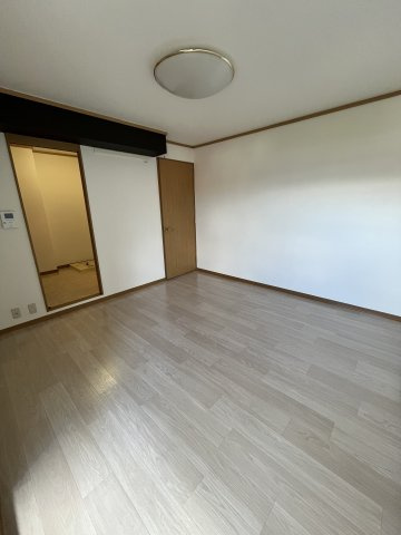 エクセル原口の洋室|個人の部屋や寝室として使える洋室です