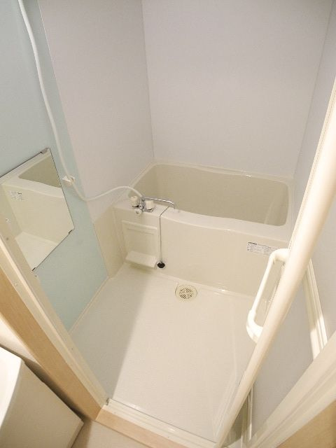 ペルージュ油小路の浴室