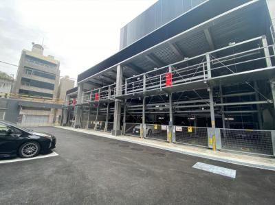 ジオタワー南森町の駐車場