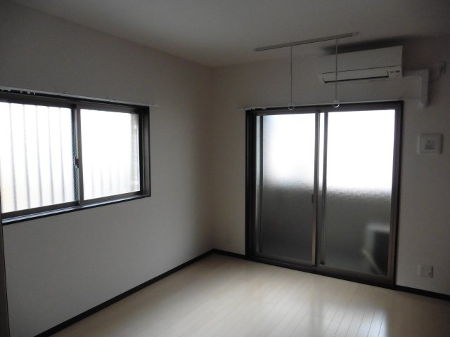 Avenir鷹司の居間・リビング