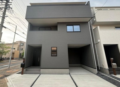 【外観】 | LiveleGarden南区泉楽通全2棟＜新築一戸建て仲介手数料無料＞ | おしゃれな外観です